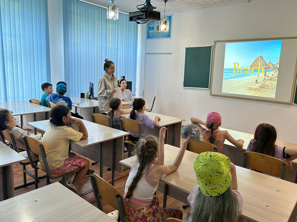 Mектеп жанындағы лагердiң тіл мектебі\Языковая школа в пришкольном лагере